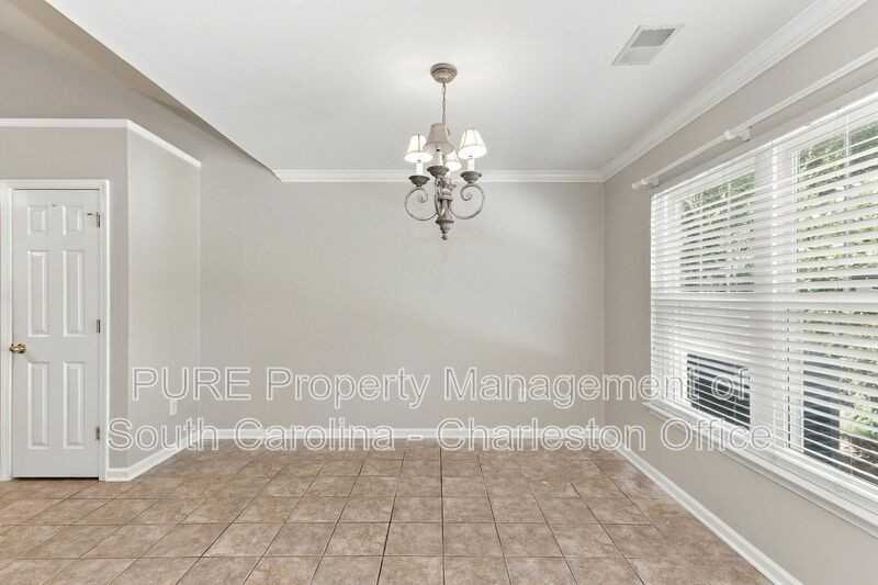 1322 Palm Cove Dr - Photo 5 of 21