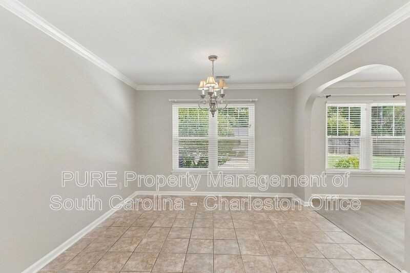 1322 Palm Cove Dr - Photo 6 of 21