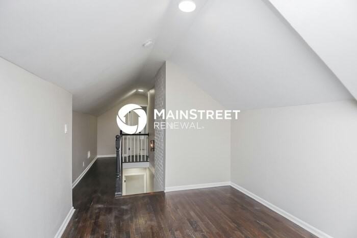 1847 S Gordon St Sw - Photo 7 of 17