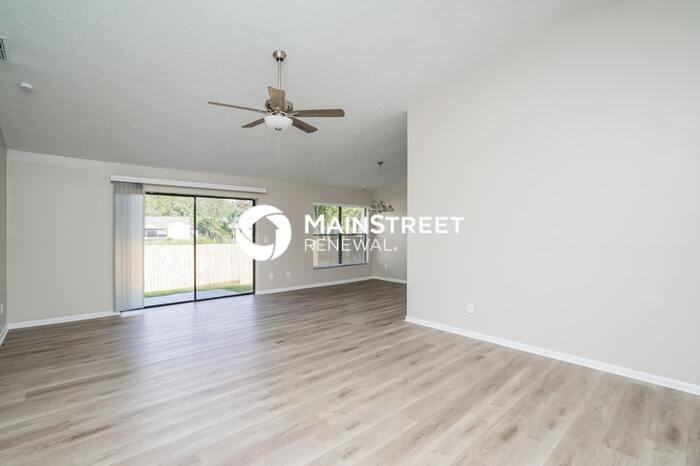 1720 Pintail Ct - Photo 2 of 16