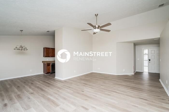 1720 Pintail Ct - Photo 3 of 16