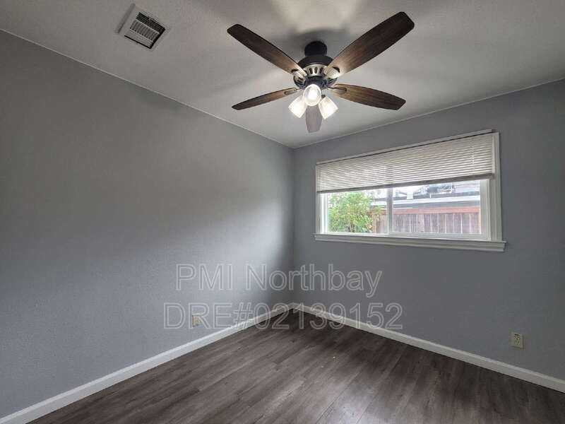 1500 Monroe St - Photo 4 of 12