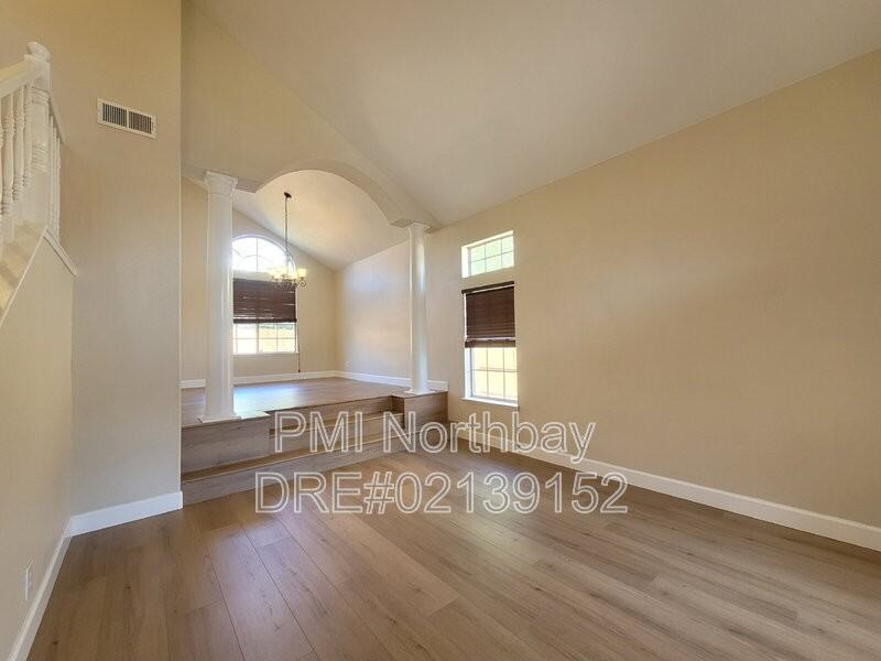 167 Harvest Dr - Photo 3 of 18