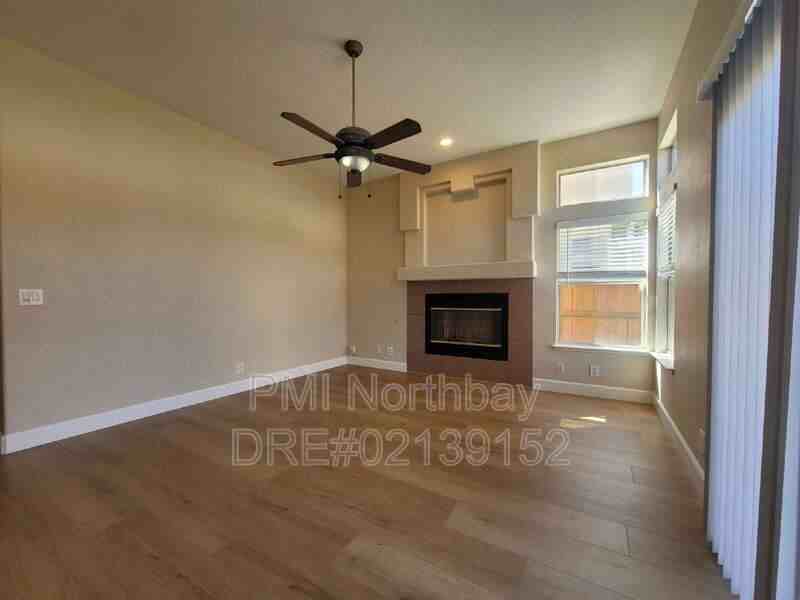 167 Harvest Dr - Photo 4 of 18