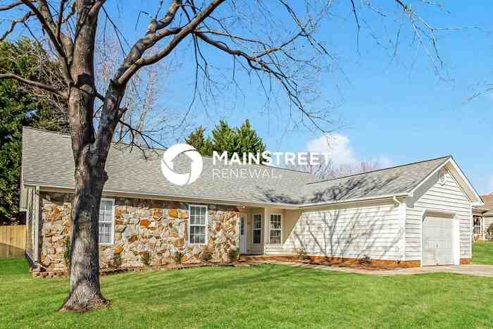 1530 Fiddlers Knoll Dr - Photo 3 of 16