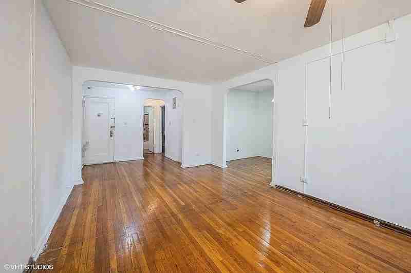 3235 Barker Ave #1E - Photo 3 of 10