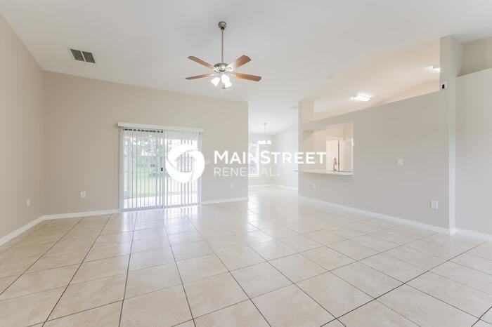 3313 20th St W - Photo 4 of 16
