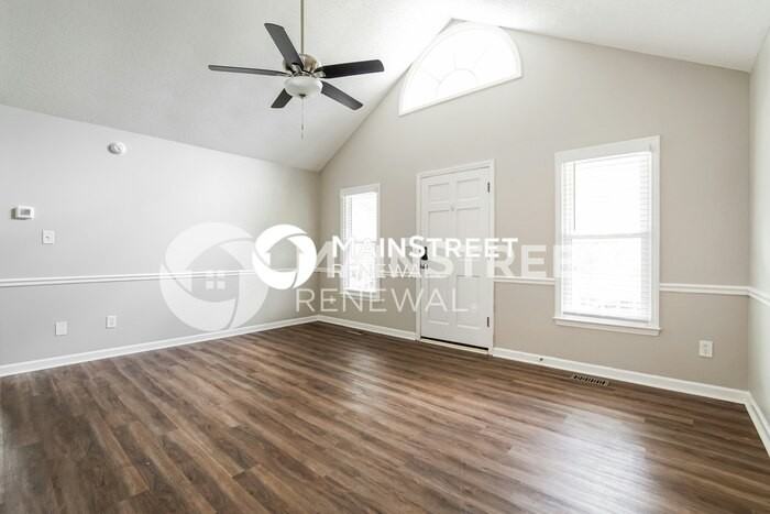 2909 Brittany Dr - Photo 5 of 15