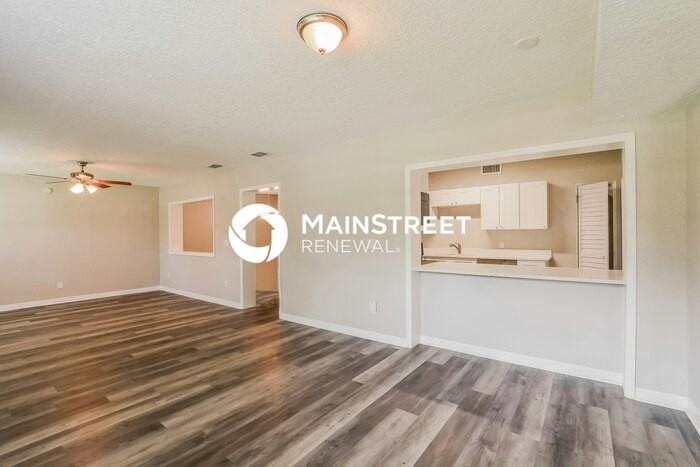 112 Mayfair Cir - Photo 5 of 16