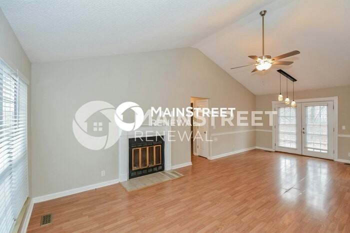 113 Aintree Ct - Photo 4 of 17
