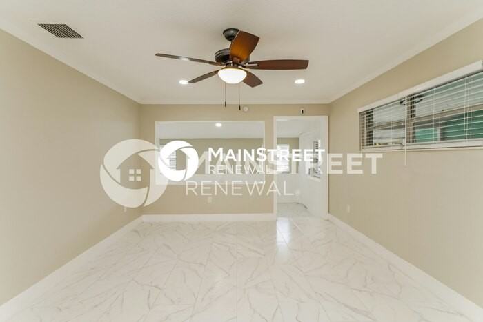 6127 W Amelia St - Photo 5 of 17