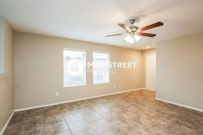 1413 Castle Ridge Rd - Photo 3 of 15