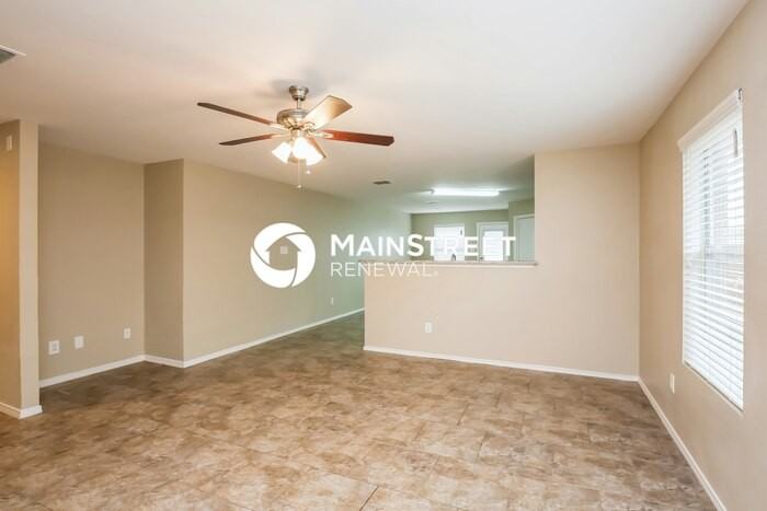 1413 Castle Ridge Rd - Photo 7 of 15