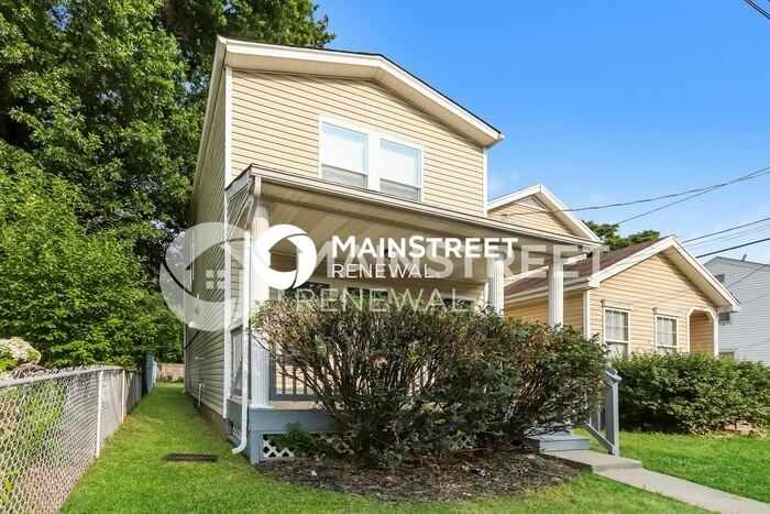 365 N 25th St - Photo 4 of 17