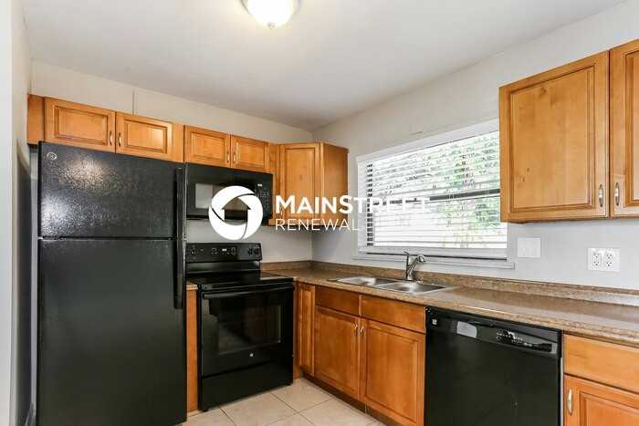 3108 Johns Pkwy - Photo 5 of 16