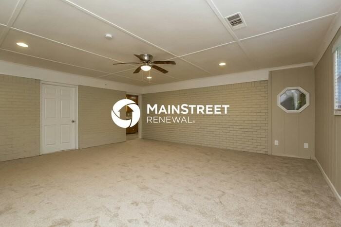 6309 Hillpine Dr - Photo 2 of 15