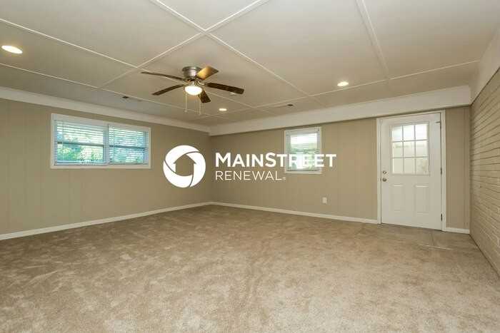 6309 Hillpine Dr - Photo 3 of 15
