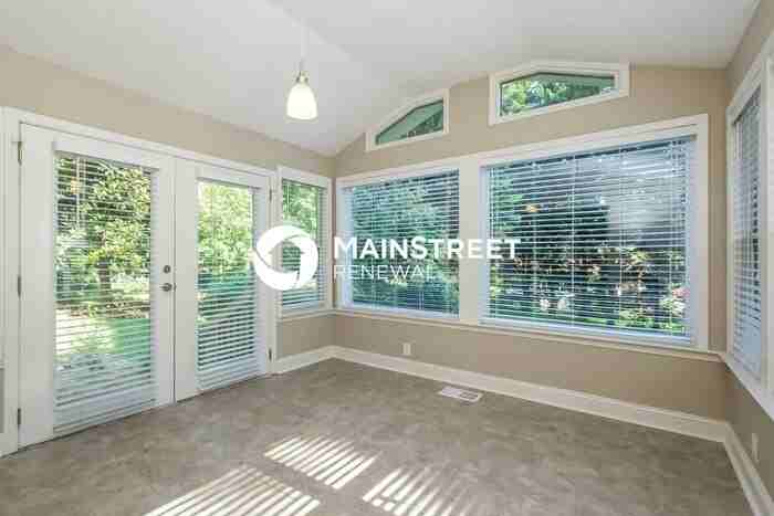 6309 Hillpine Dr - Photo 6 of 15