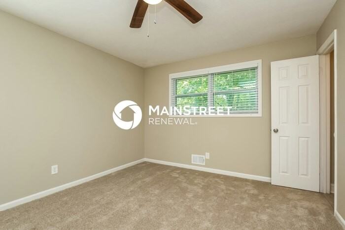 6309 Hillpine Dr - Photo 7 of 15