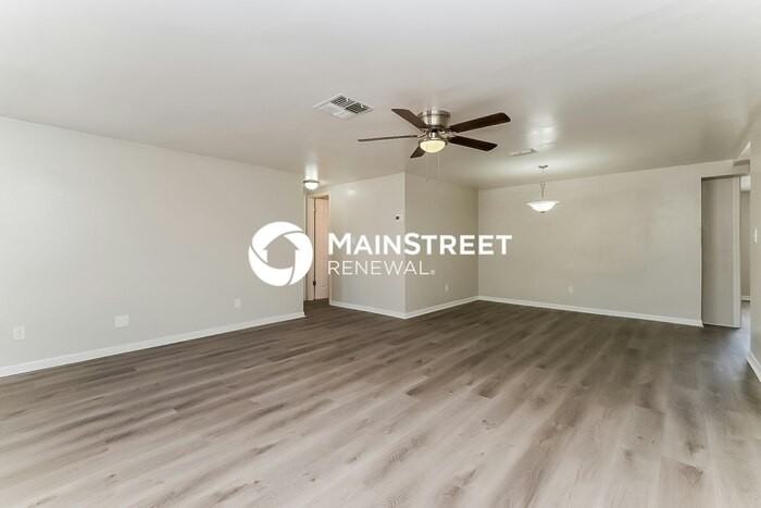 7820 Brookridge Dr - Photo 4 of 16