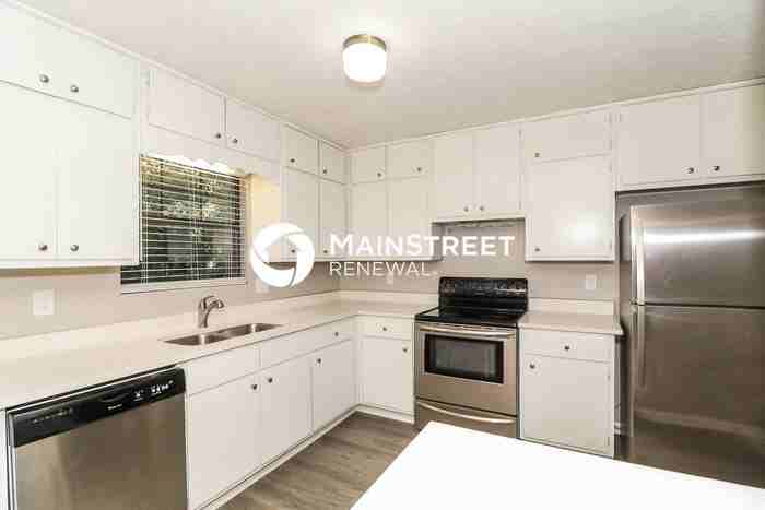 3768 Berdon Ln - Photo 6 of 17