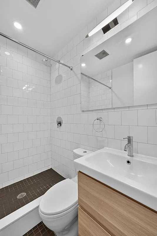 59 Bogart St #223 - Photo 6 of 7
