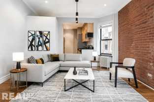 52 Barrow St #1W - Photo 1 of 1