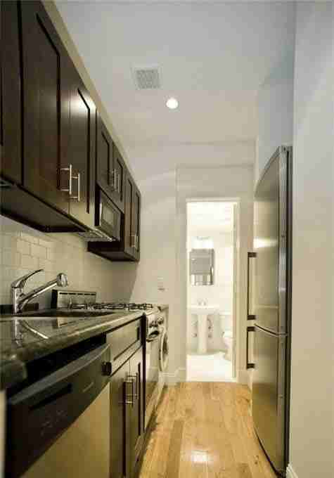Mott St #3A - Photo 4 of 6