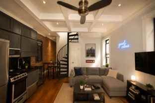 W 103rd St #5R - Photo 1 of 1
