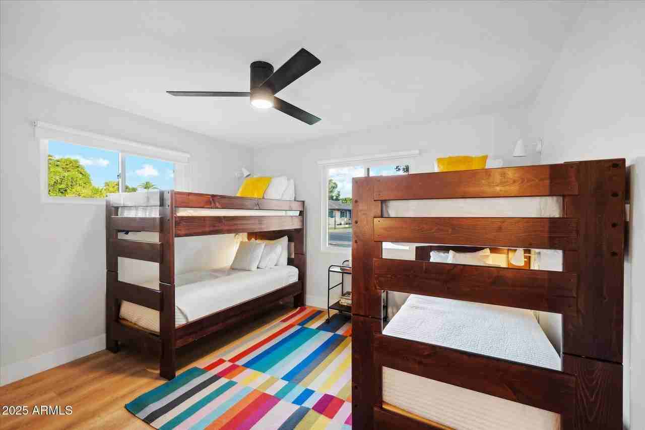 3802 E Piccadilly Rd - Photo 7 of 16
