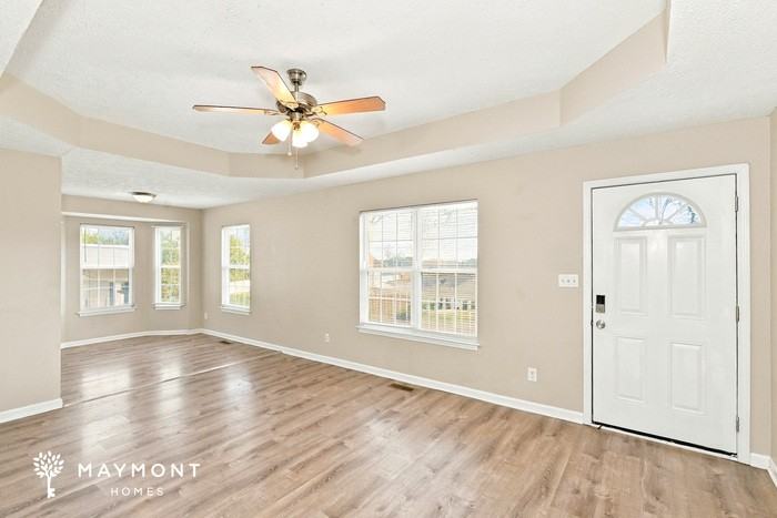 294 Fritz Cir - Photo 4 of 15