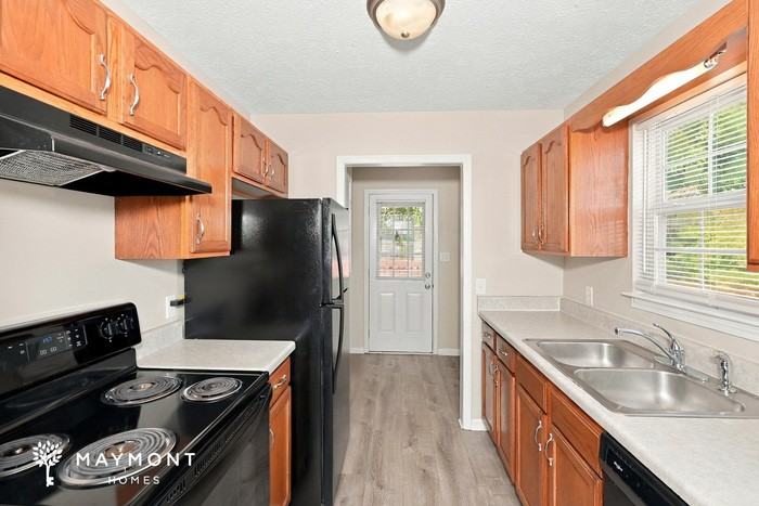 294 Fritz Cir - Photo 7 of 15
