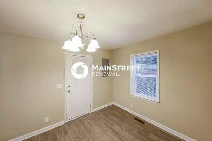 708 Drake Ave - Photo 6 of 16
