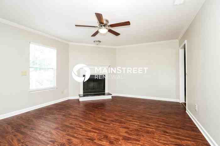 120 Constitution Ave - Photo 5 of 17