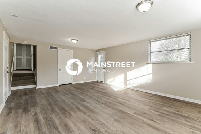 5563 Primrose Ln - Photo 5 of 17