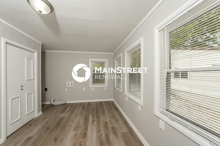 1648 6th Pl Nw - Photo 7 of 17