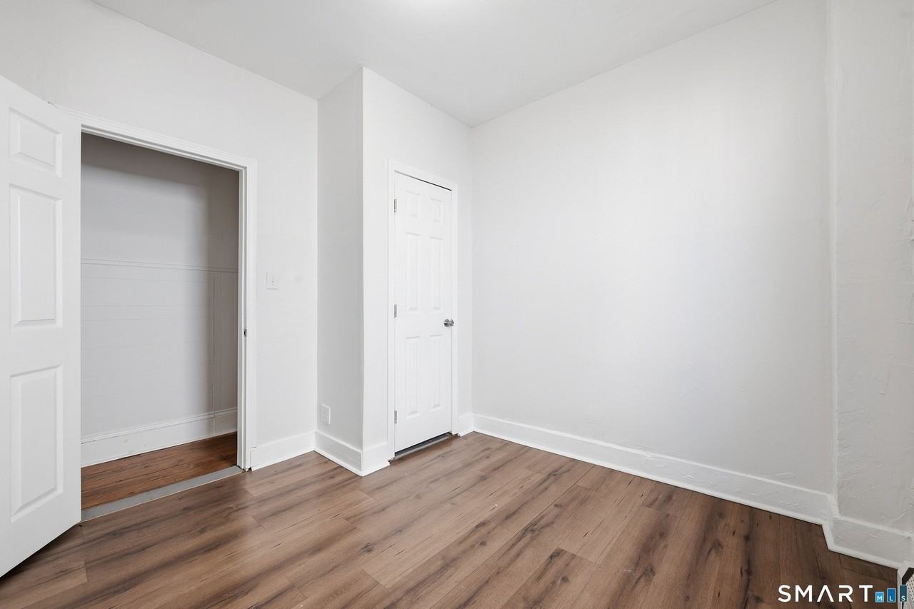 394 Gregory St #4 - Photo 3 of 16