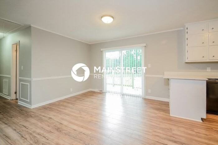 2429 Debbie Dr - Photo 5 of 16