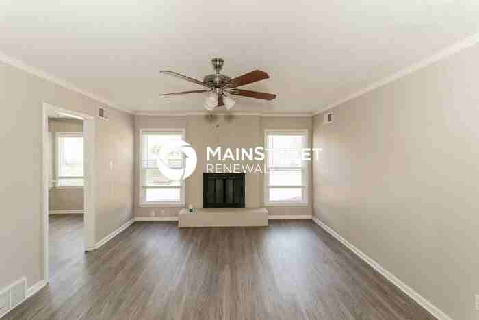 5826 Pebble Beach Ave - Photo 3 of 16