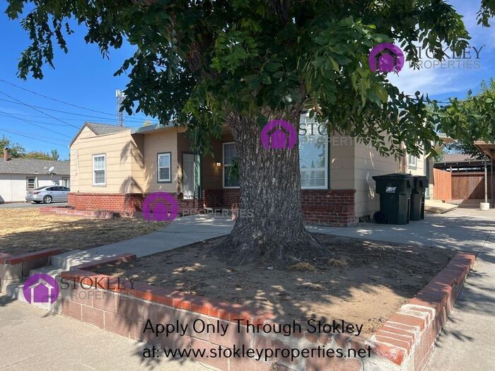 1511 Jacobsen St - Photo 4 of 22