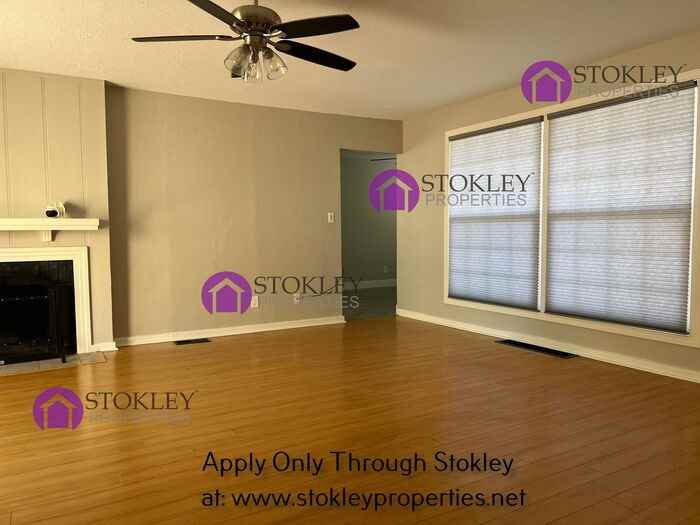 1511 Jacobsen St - Photo 7 of 22