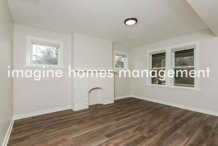129 Haberman Ave - Photo 3 of 17
