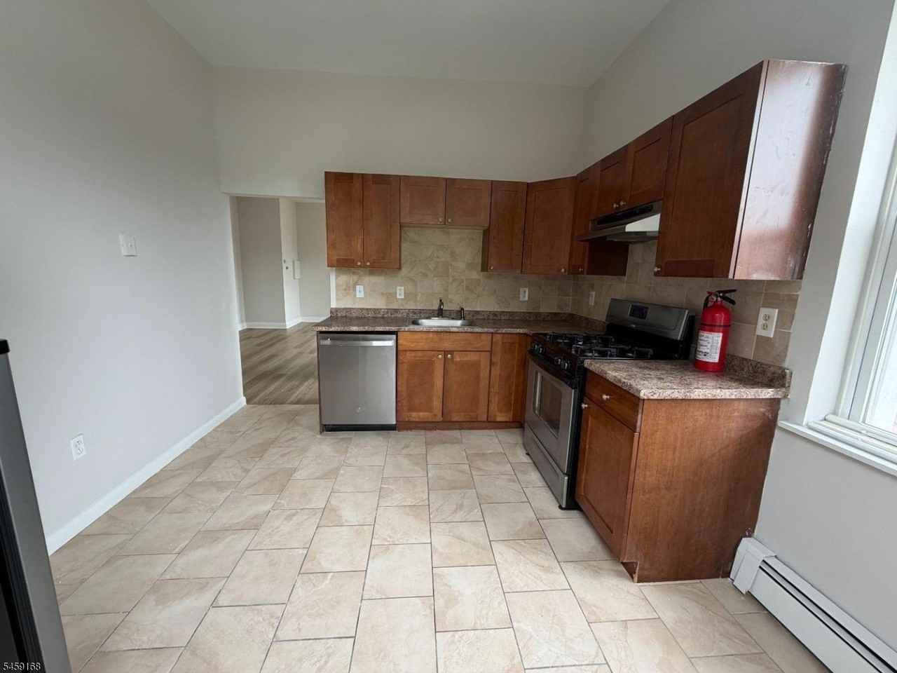 150 E Main St - Photo 2 of 12