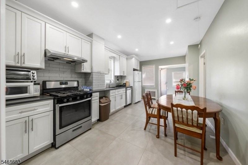 166 Victor St Unit 1 - Photo 4 of 21