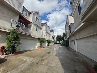 641 E. 27th St. - Photo 2 of 20