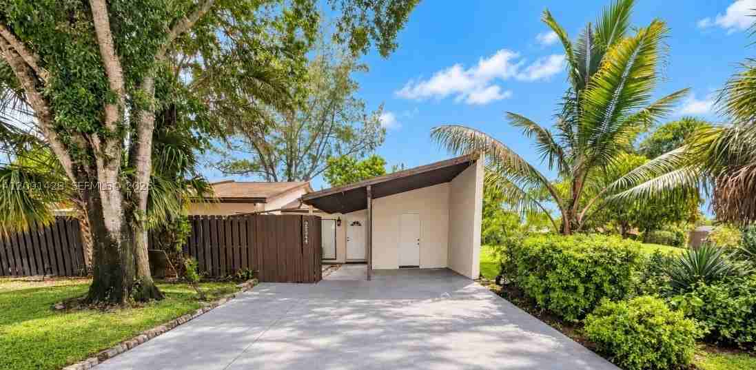 22344 Palomita Dr #22344