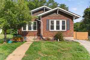 featured image of 423 Heman Dr