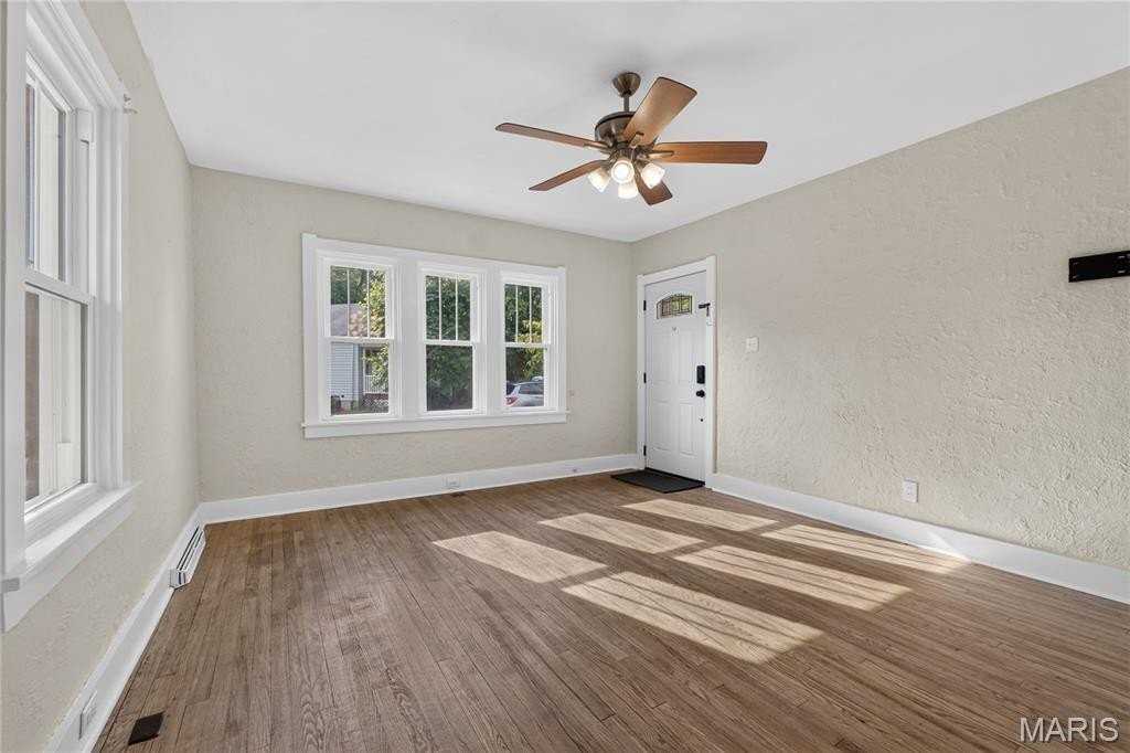 423 Heman Dr - Photo 7 of 18