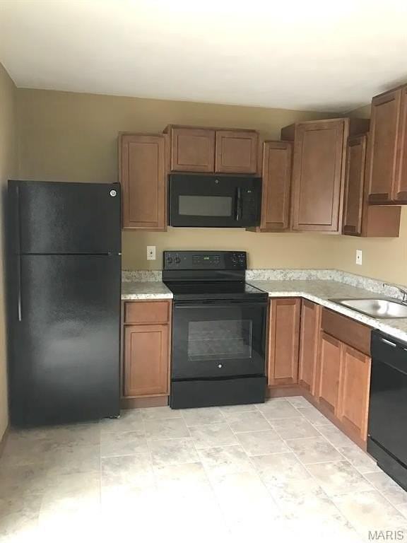 18 Sarpy Rd #D - Photo 4 of 14