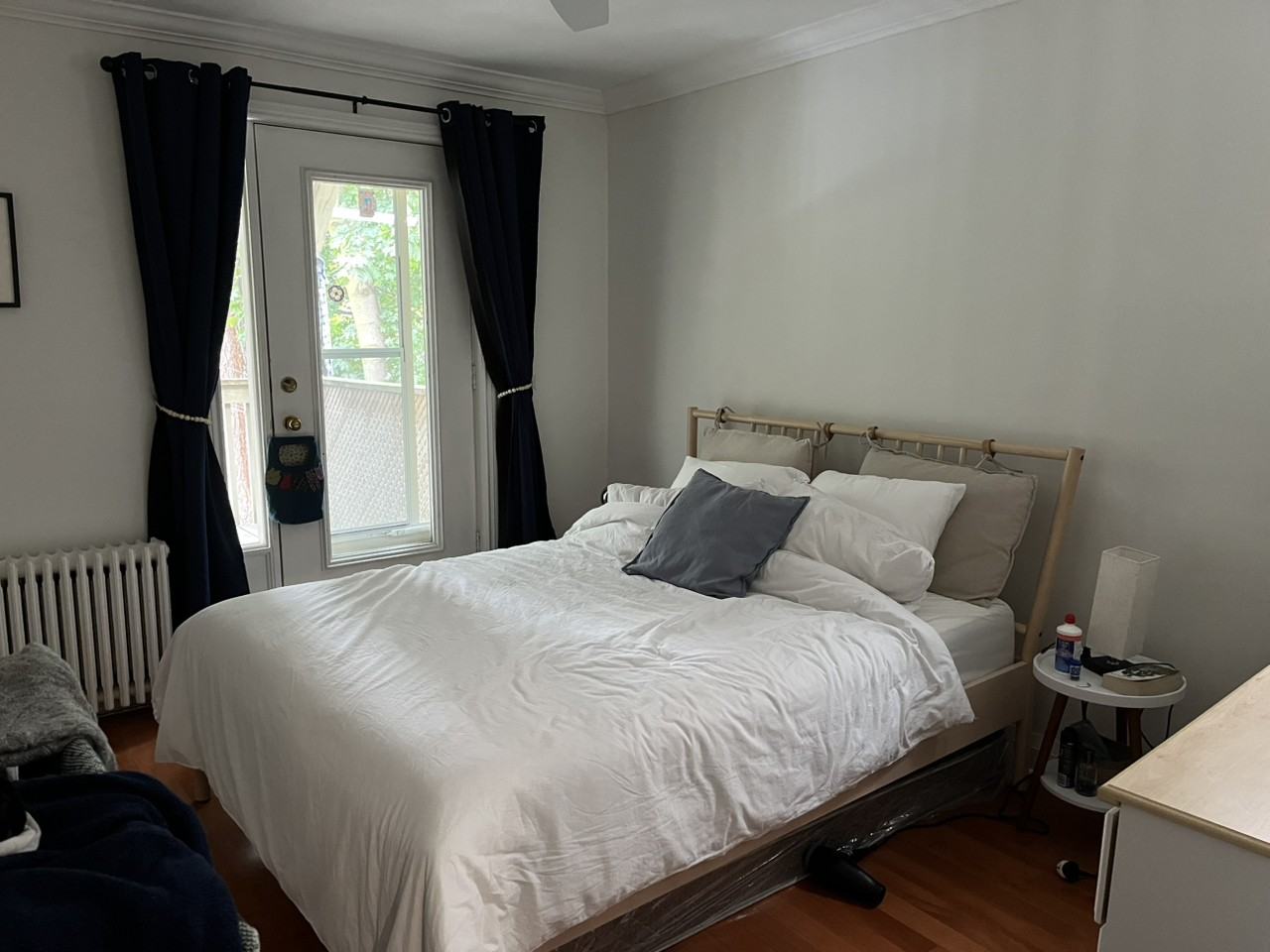 1691 Bathurst St - Photo 7 of 9